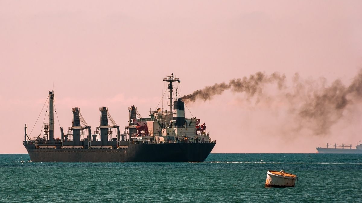 Emisní povolenky pro lodě. Plán Evropské komise vyvolal pozdvižení